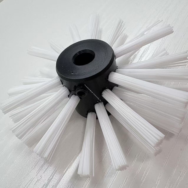 Heavy Duty Nylon Pipe Bitumen Brush With Nylon Bristles Pom Core For Chemical Coating