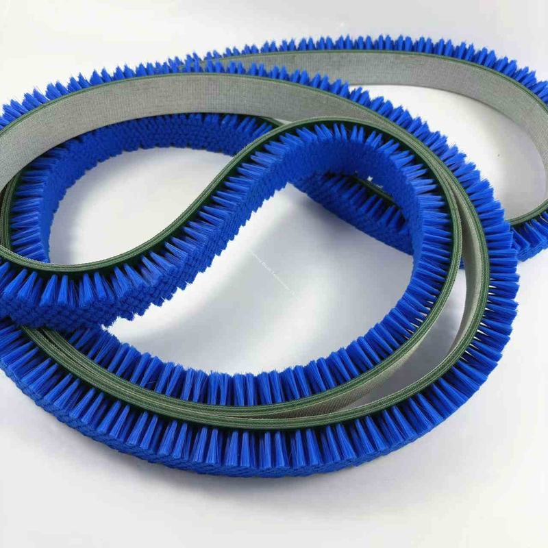 Nylon Conveyor Belt Cleaning Brush Wear Resistant With Rubber Or PVC Base