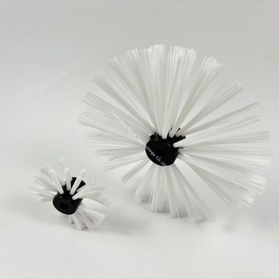 Cọ quét phủ nylon để thi công sơn epoxy hoặc lớp phủ chống ăn mòn lên đường ống